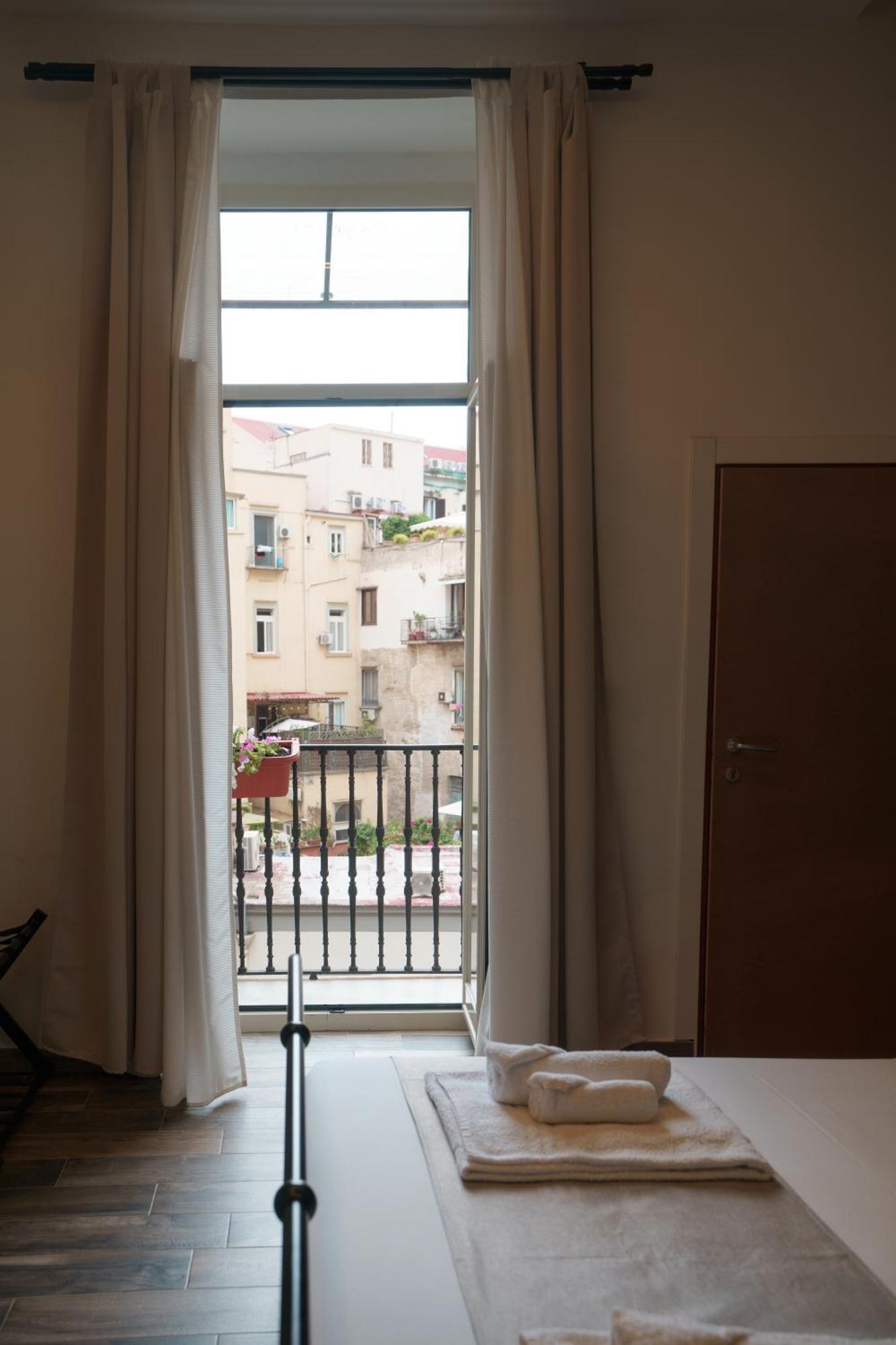 Ferienwohnung Chiatamone Relais Neapel Exterior foto